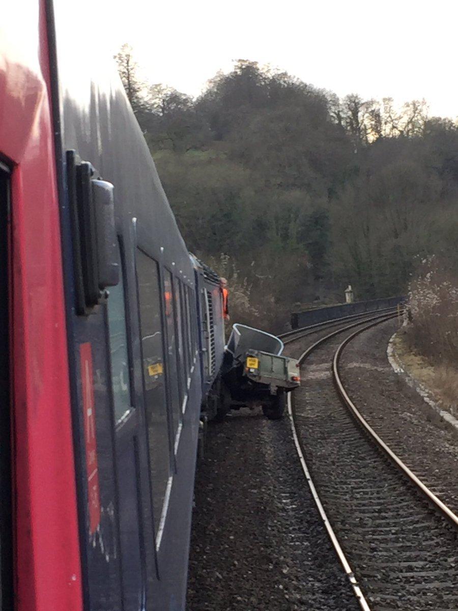 Man 60 Dies After Train Hits His Landrover At Level Crossing In Frampton Mansell Stroud News And Journal